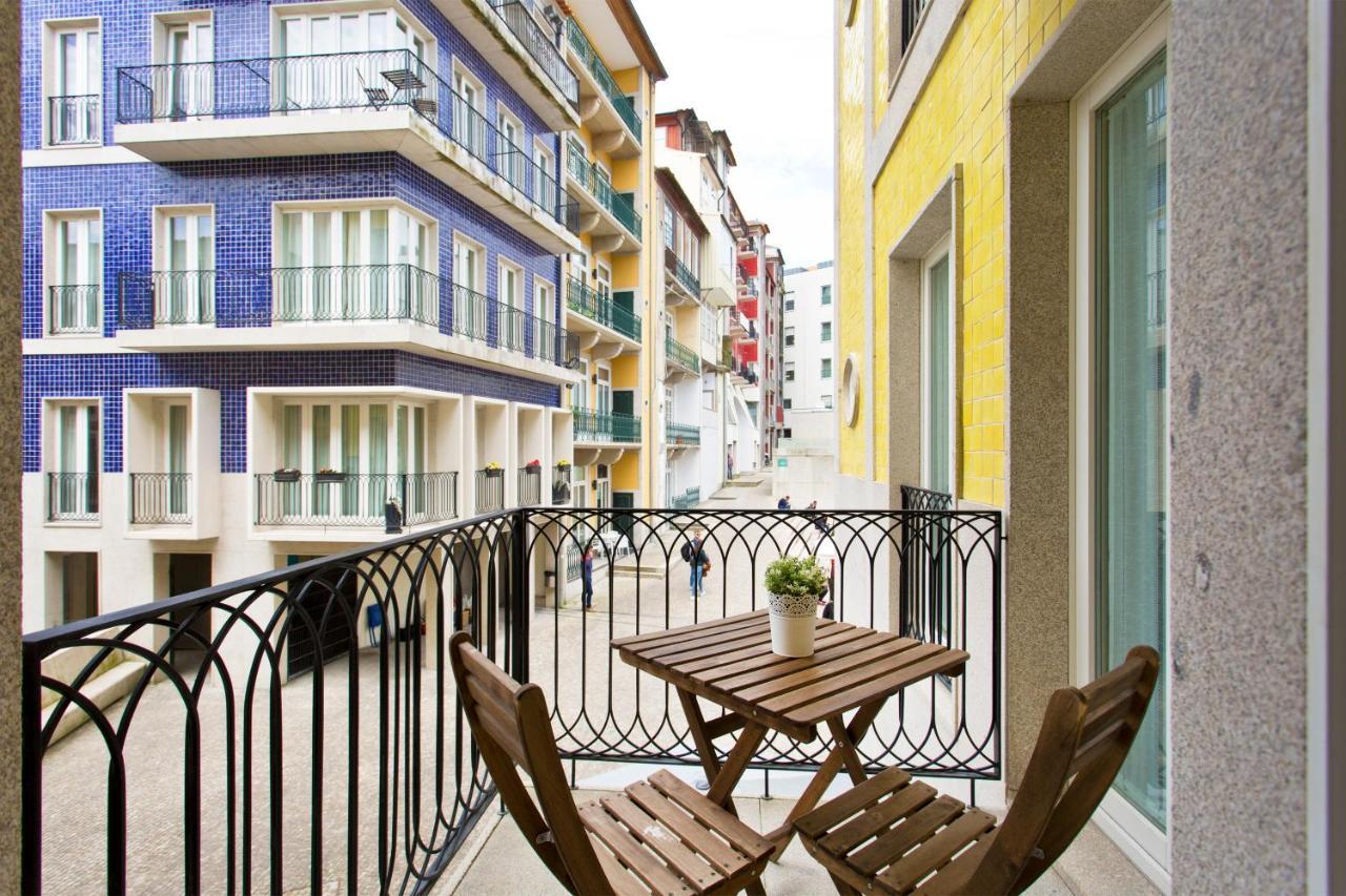 Cardosas Square Luxury Apartments By Porto City Hosts Exterior photo