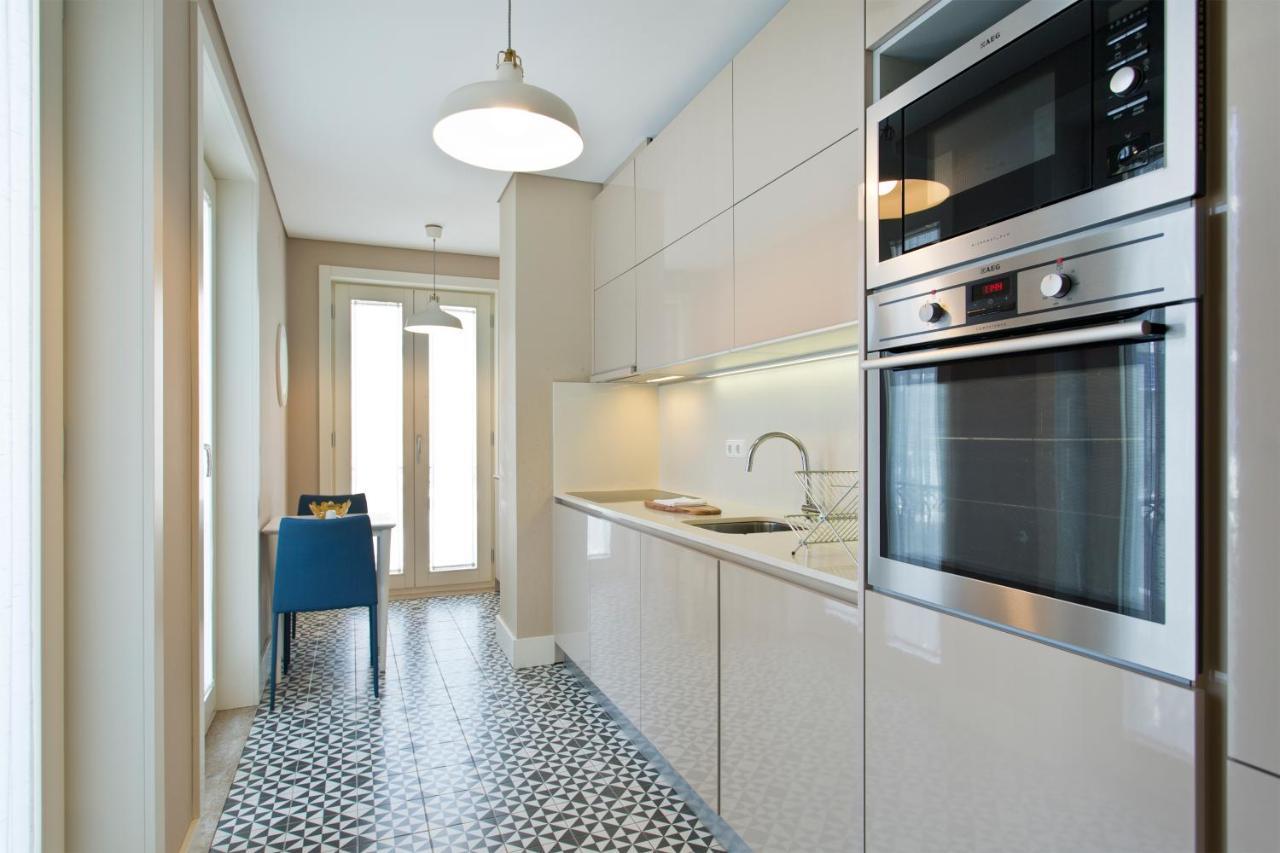 Cardosas Square Luxury Apartments By Porto City Hosts Exterior photo