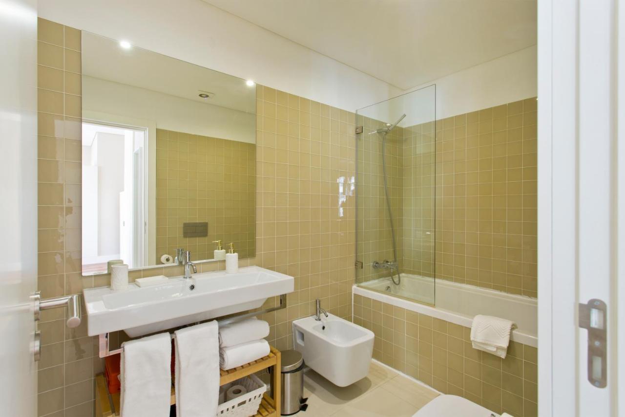 Cardosas Square Luxury Apartments By Porto City Hosts Exterior photo