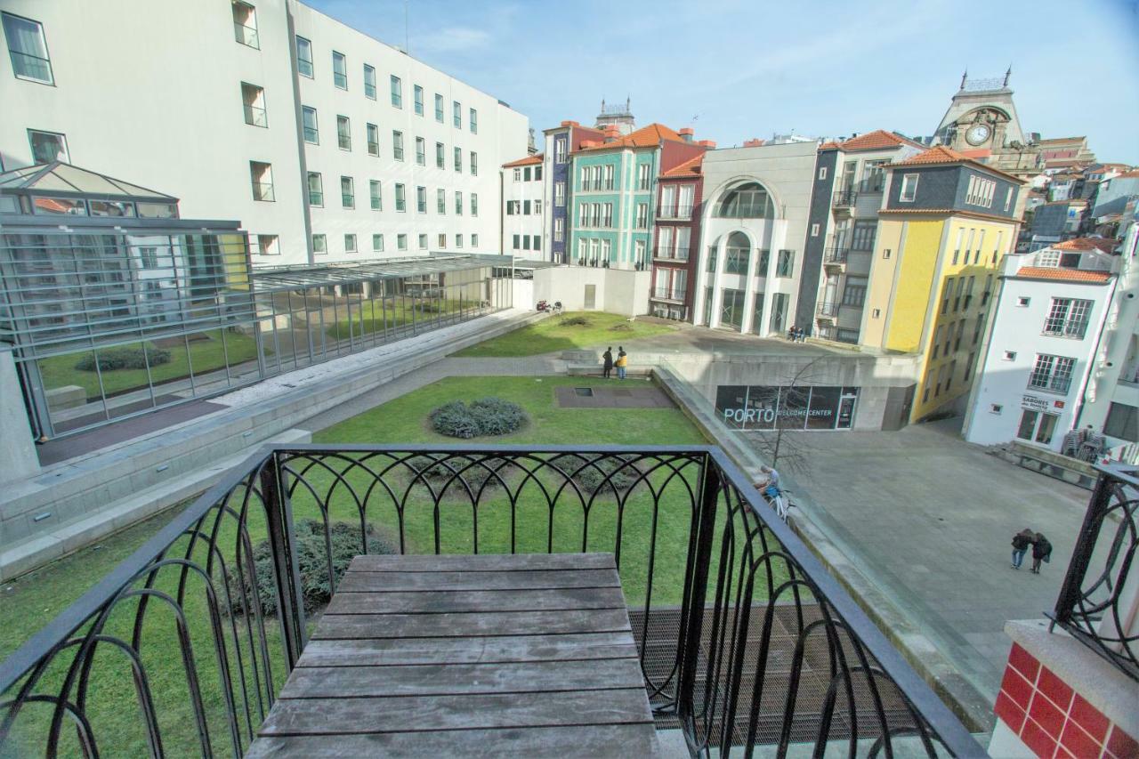 Cardosas Square Luxury Apartments By Porto City Hosts Exterior photo