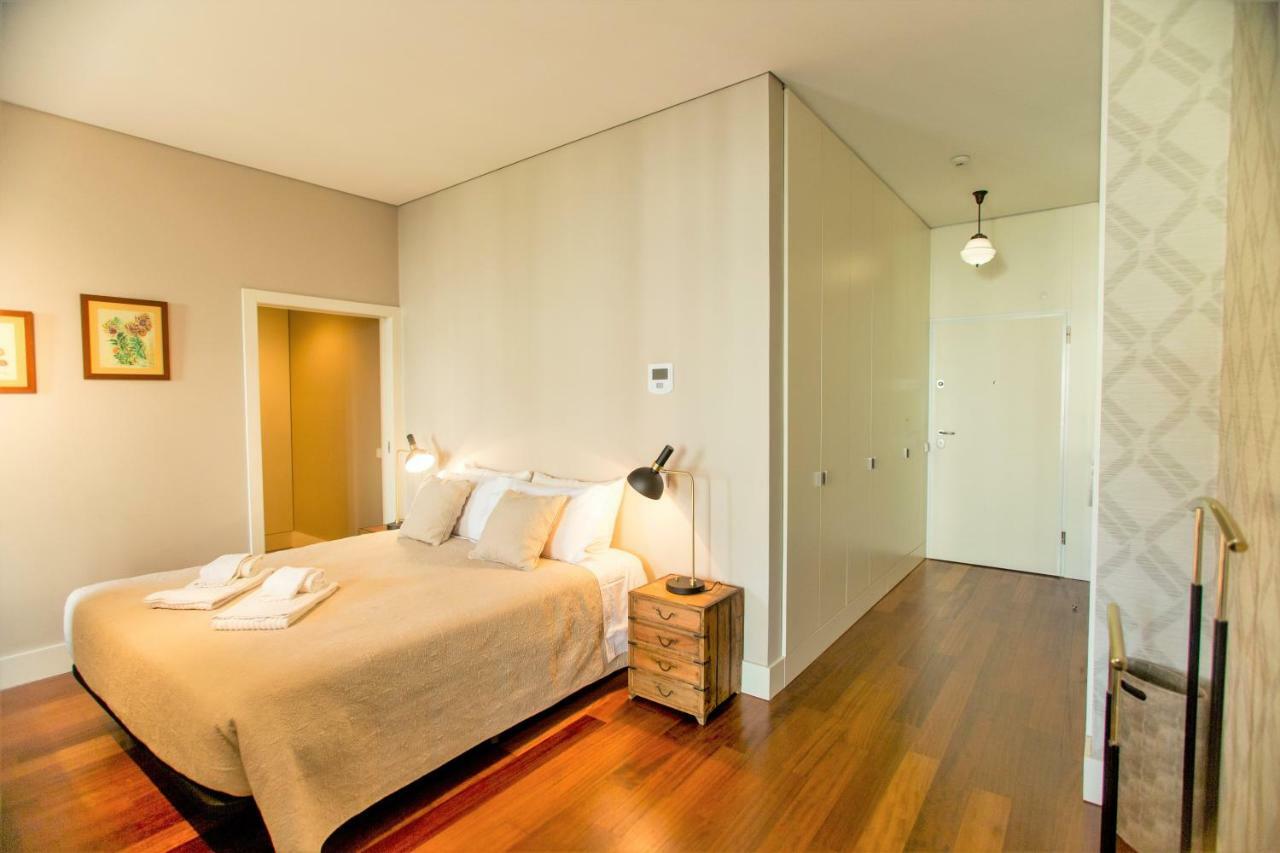 Cardosas Square Luxury Apartments By Porto City Hosts Exterior photo