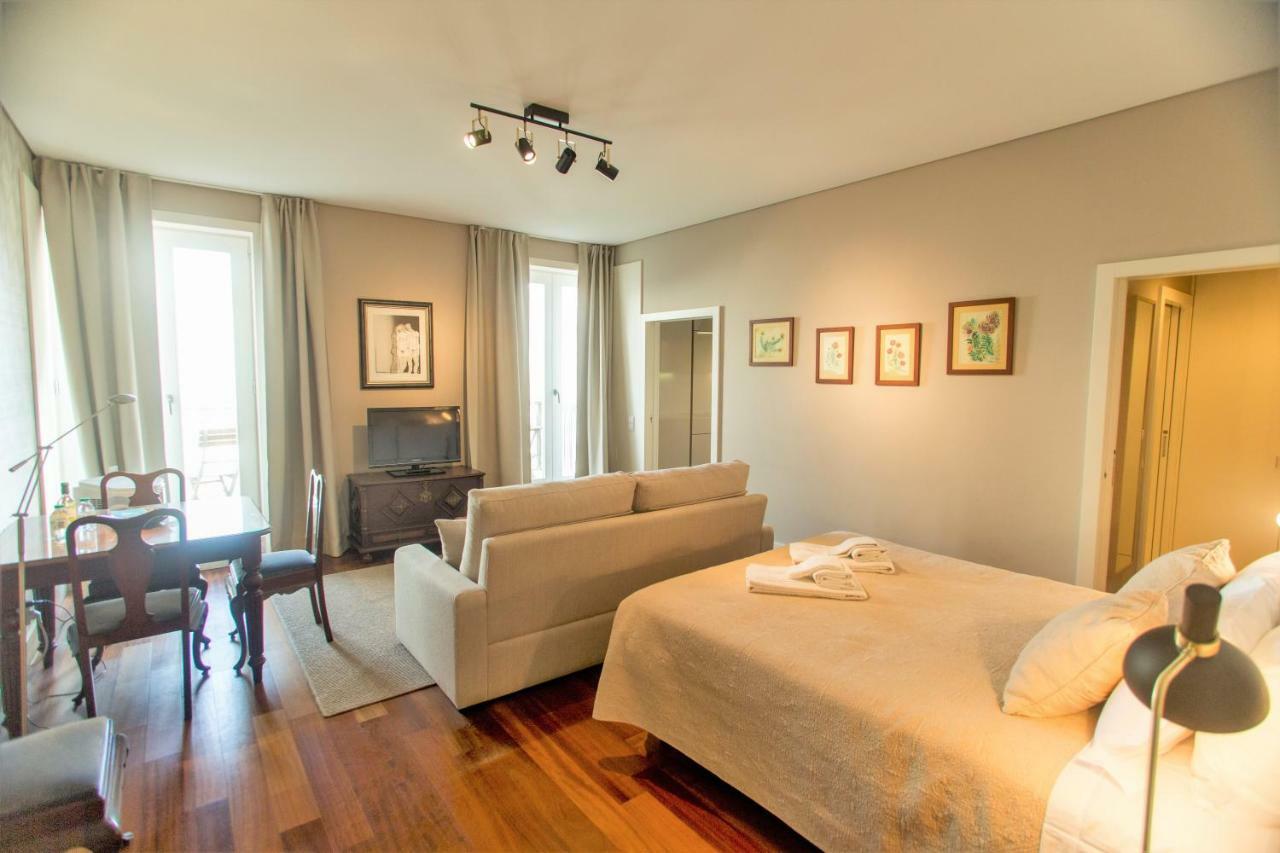 Cardosas Square Luxury Apartments By Porto City Hosts Exterior photo